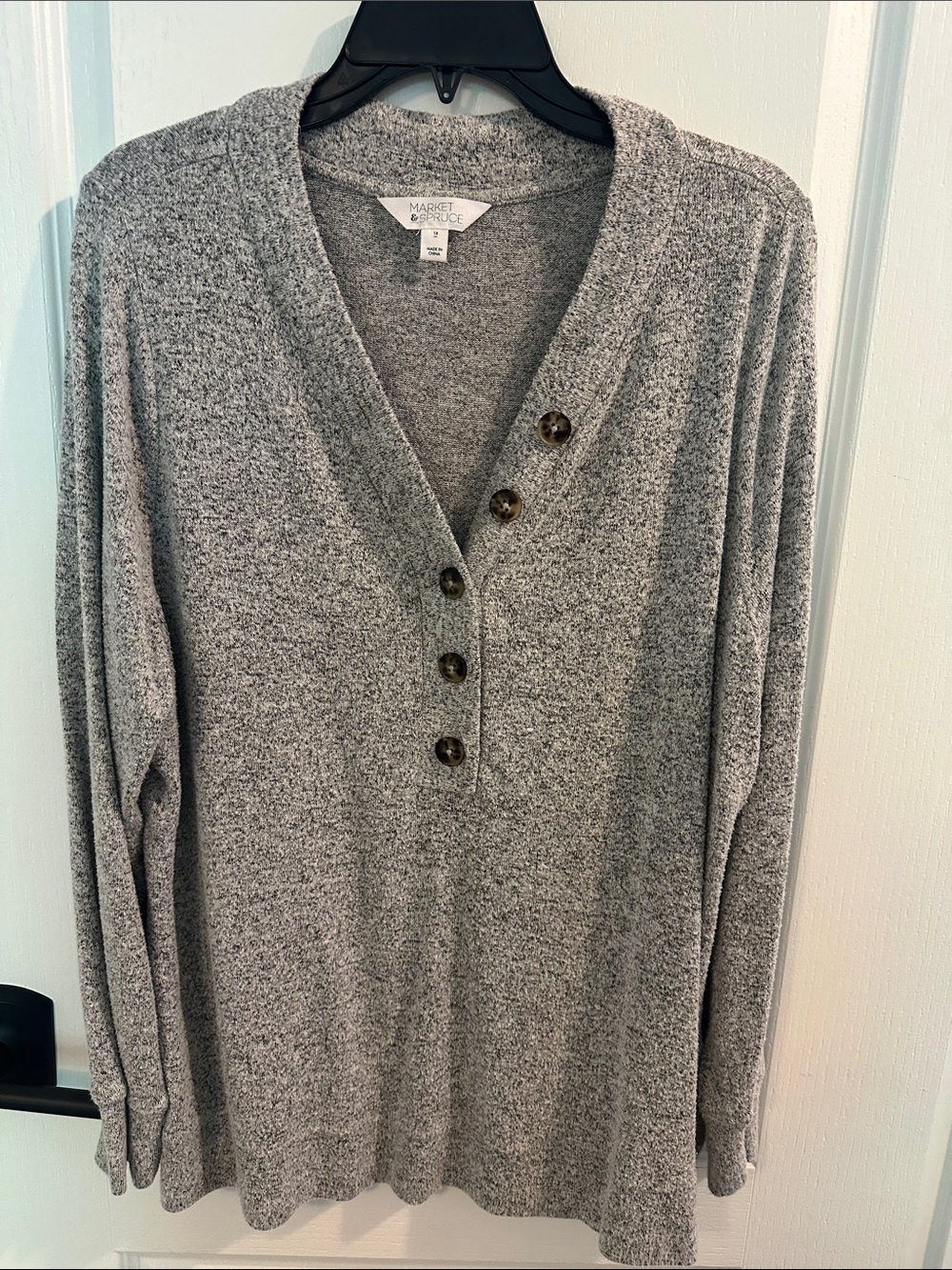 Market & Spruce Gray V-Neck Button Henley Sweater